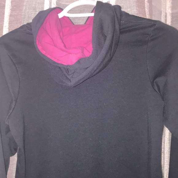 bench hoodie - Picture 2 of 2